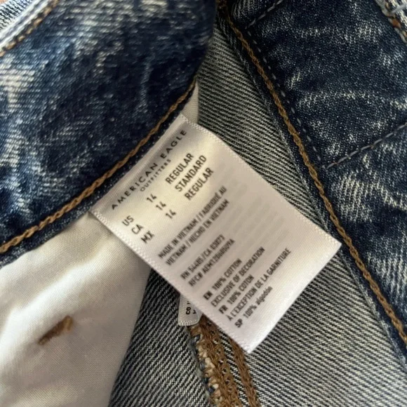 American Eagle Outfitters Blue Flare Jeans - Picture 3 of 8